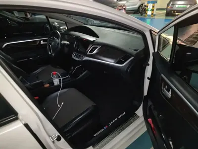 Honda Jade