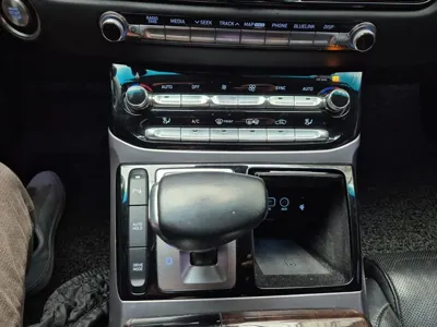 Genesis EQ900