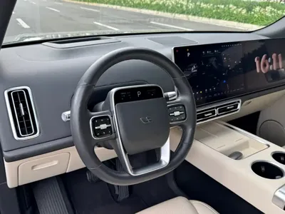 Li Auto Li L8