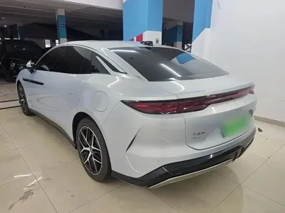 BYD 汉L
