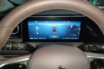 Leapmotor C11