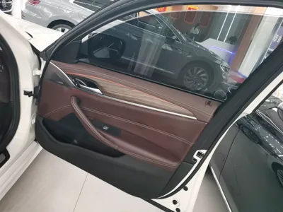 BMW 5 серии