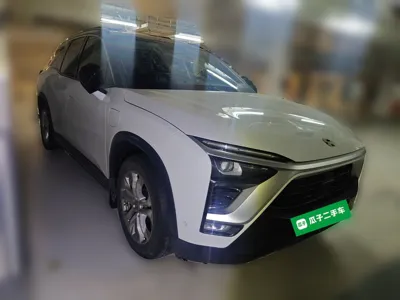 Nio ES8