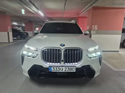 BMW X7