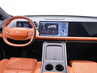 Xpeng G9