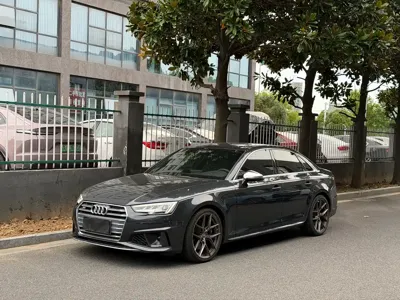 Audi S4