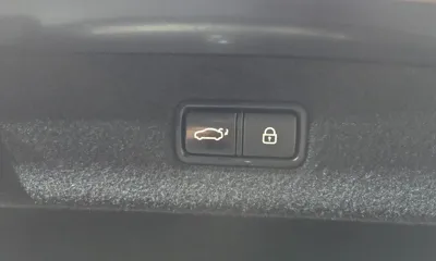 Genesis EQ900