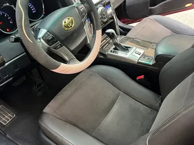 Toyota Reiz