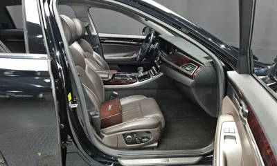 Genesis EQ900