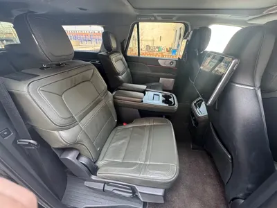 Lincoln Navigator