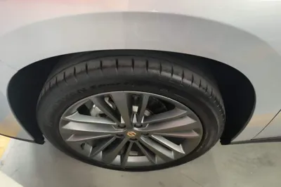 Leapmotor C16