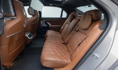 BMW i7