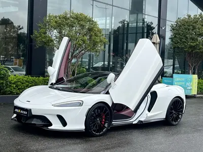 McLaren GT