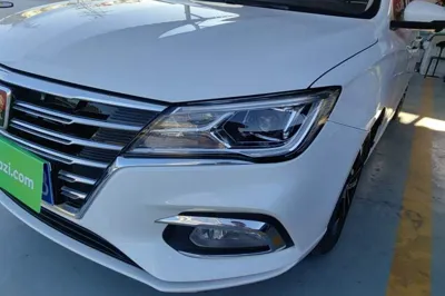 Roewe i5