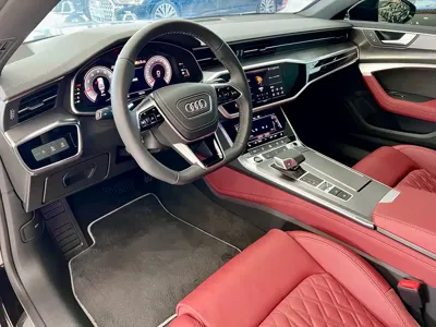 Audi A7L