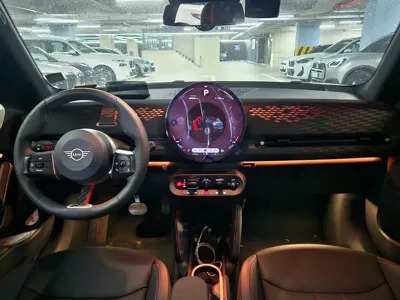 MINI Aceman