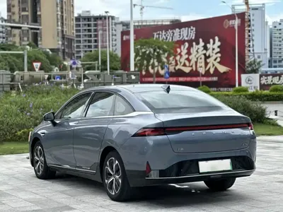 Xpeng P5