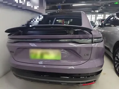 Nio EC6
