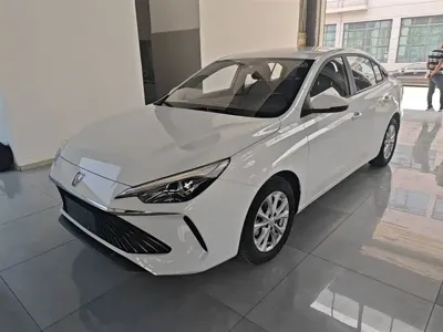 Roewe i5