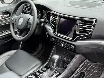 Jeep Grand Commander