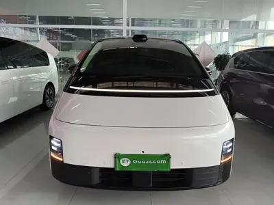 Li Auto Li MEGA