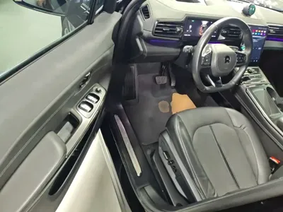 Nio EC6
