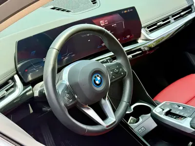 BMW iX1