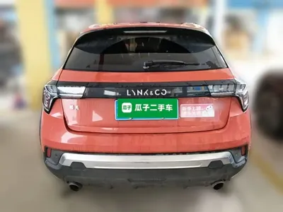 Lynk & Co 02