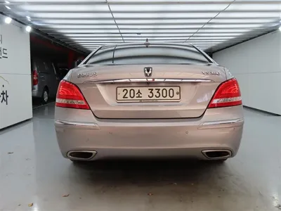 Hyundai Equus