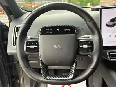Li Auto Li L8