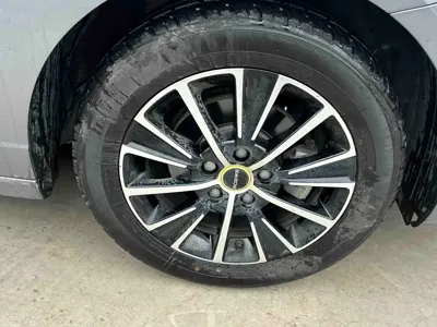 Roewe i5