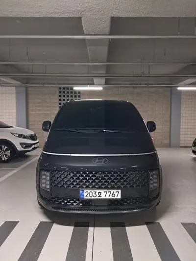 Hyundai Staria