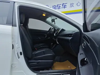 Toyota Yaris L