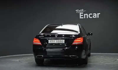 Hyundai Equus