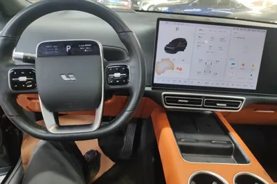 Li Auto L8