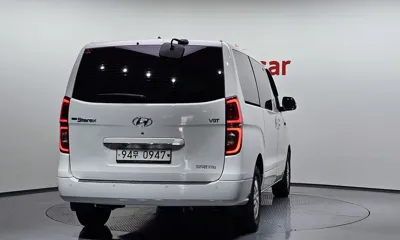 Hyundai Starex