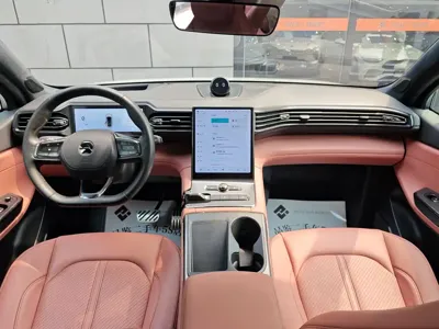 Nio EC6