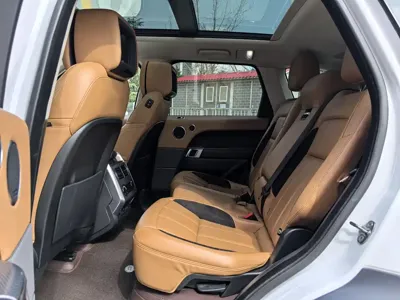 Land Rover Sport