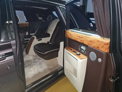 Rolls-Royce Phantom