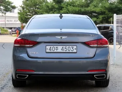 Hyundai Genesis