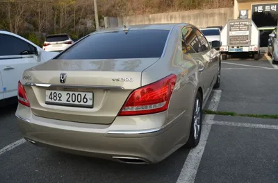 Hyundai Equus