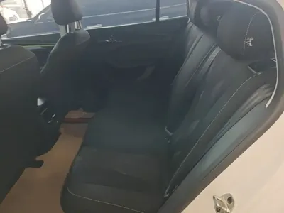Roewe i5