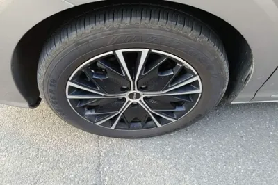 Roewe iMAX8