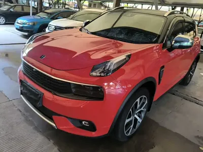 Lynk & Co 01
