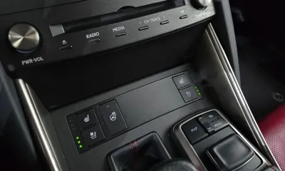 Lexus IS