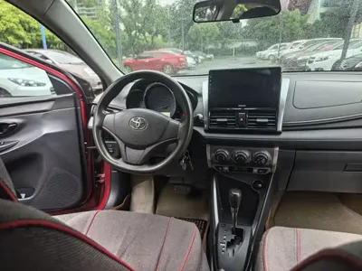 Toyota Yaris L