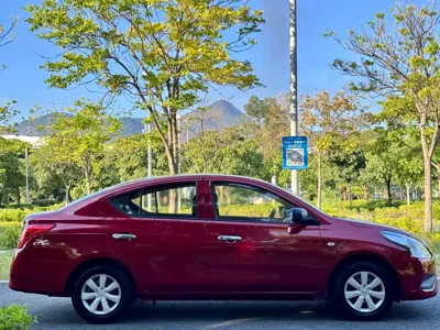 Nissan Sunny