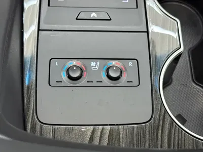 Lexus LM