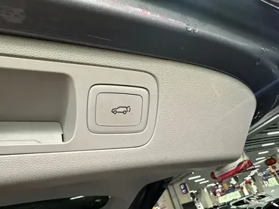 Roewe iMAX8