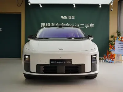 Li Auto 理想i8